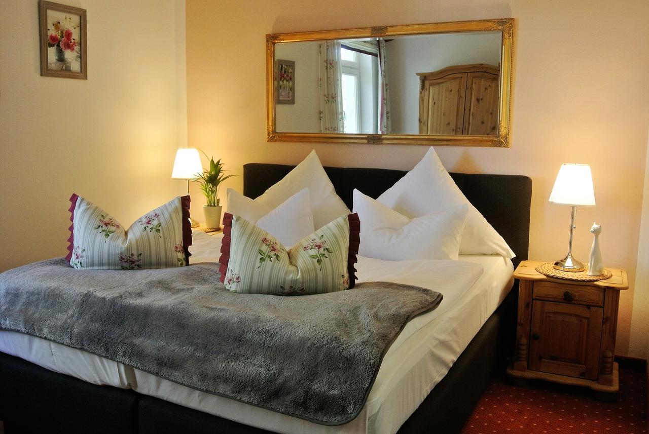 Seehotel Lindenhof Лихен Экстерьер фото